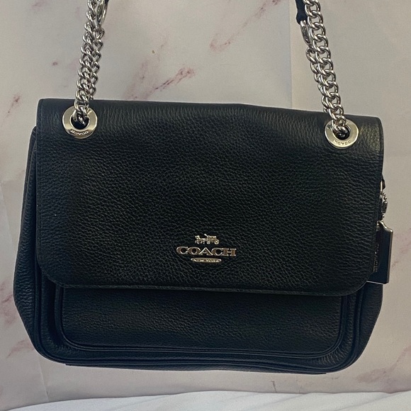 GUC Coach Black Leather Chain Shoulder Bag